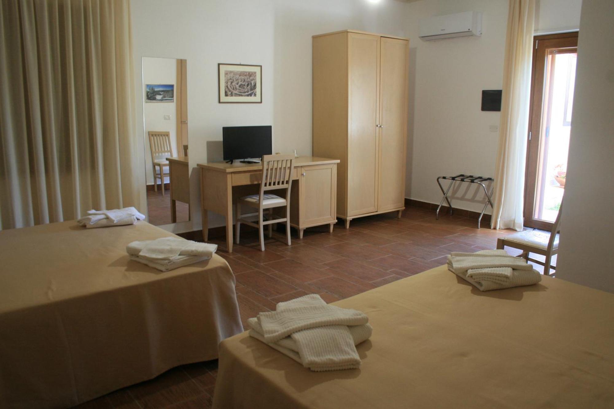 Il Podere Dell'Angelo Old Country House ベルヴェデーレ・マリッティモ エクステリア 写真