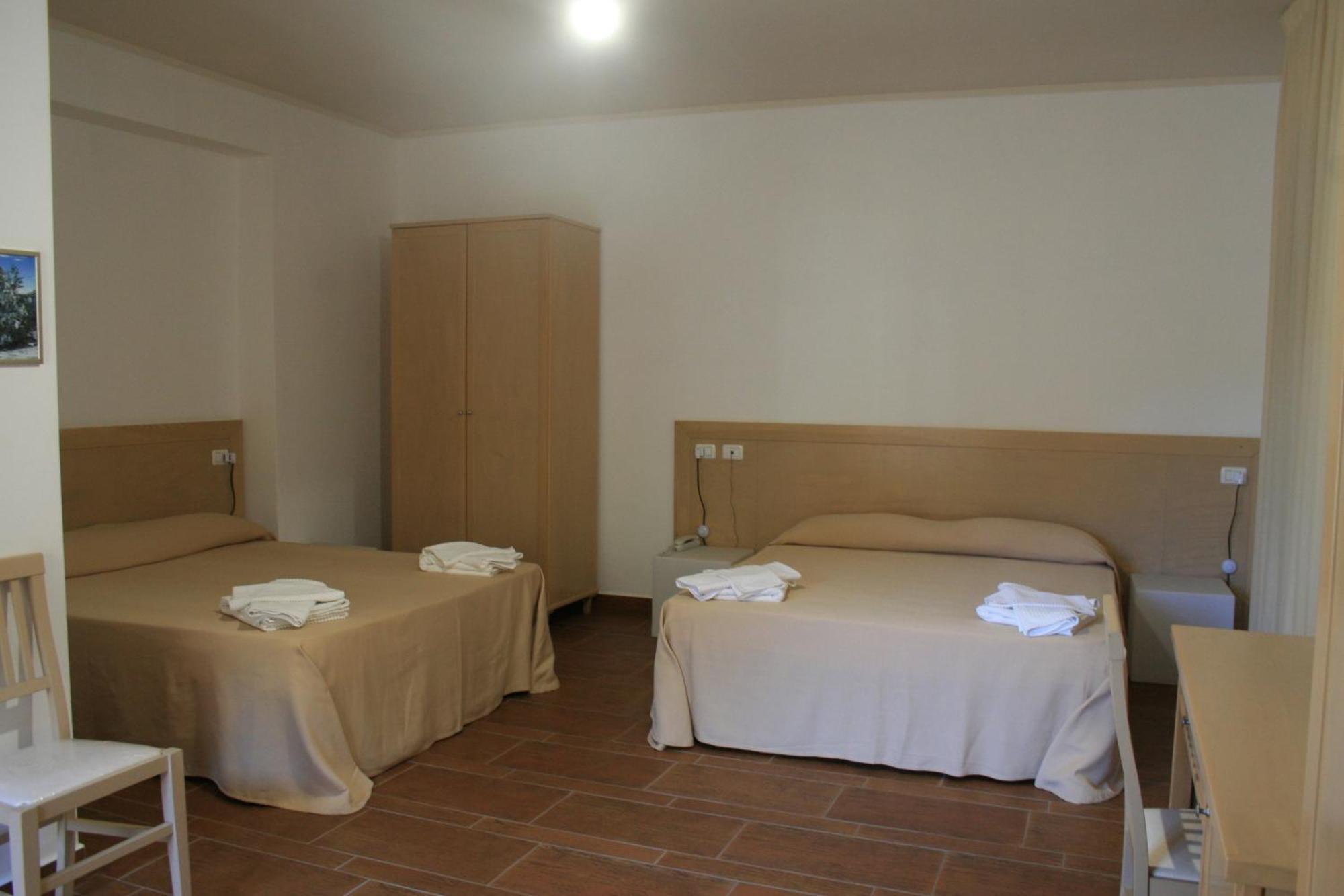 Il Podere Dell'Angelo Old Country House ベルヴェデーレ・マリッティモ エクステリア 写真